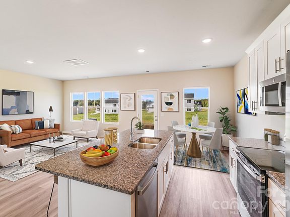 4th image of 116 Peppervine Ln