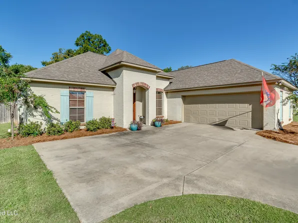 117 Rhodes Ln, Canton, MS 39046