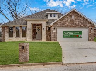 301 Walnut Ridge Dr, Joplin, MO 64801