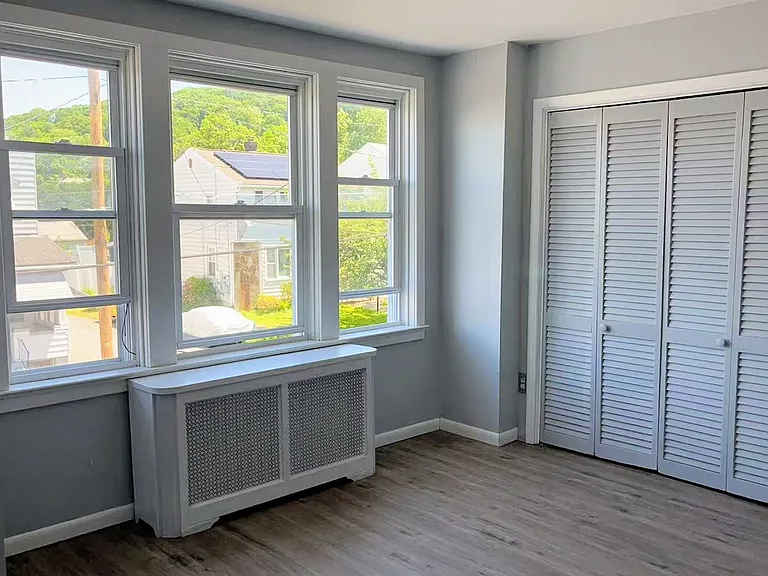 610 S Bergen St — Photo 10