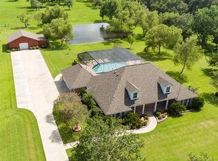 9555 Neville St, Hitchcock, TX 77563