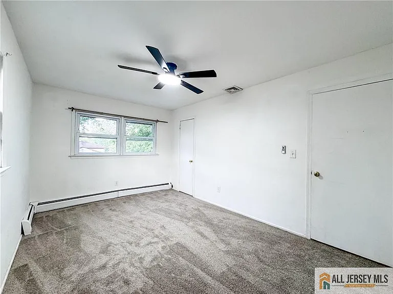 742 Grove Ave — Photo 28