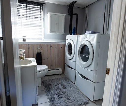 5th image of 251 Greenwood St