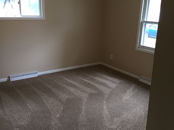 5th image of 1541 Montgomery Ave