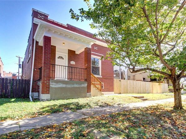 3652 Roger Pl
