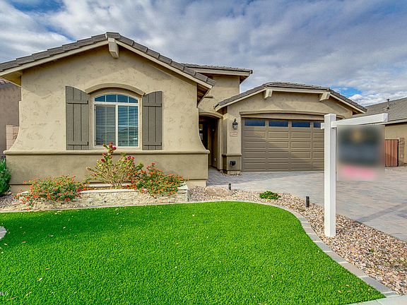 3rd image of 20444 E Carriage Way