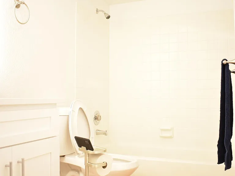 7378 W Lake Sammamish Pkwy NE #2-204 — Photo 28
