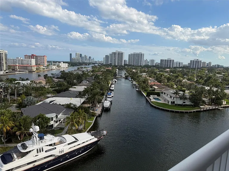 137 Golden Isles Dr #1006 — Photo 15