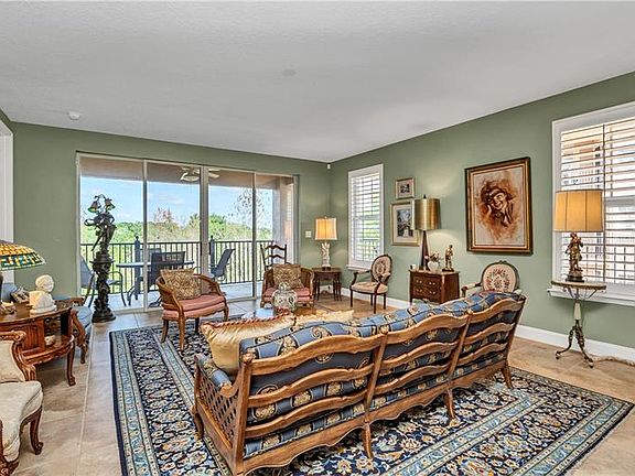 4th image of 909 Lotus Vista Dr APT 201