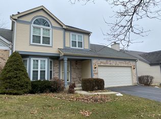 6146 Golfview Dr #1646, Gurnee, IL 60031