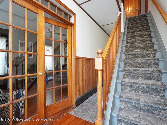 3rd image of 354 Brehaut Ave