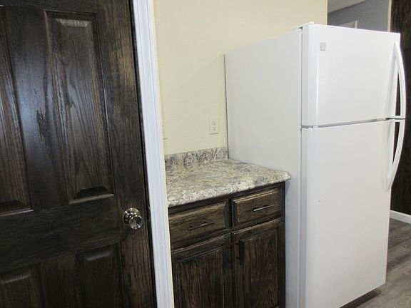 3rd image of 205 W Wayne St