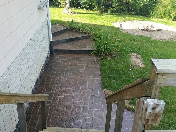 off deck  to side patio