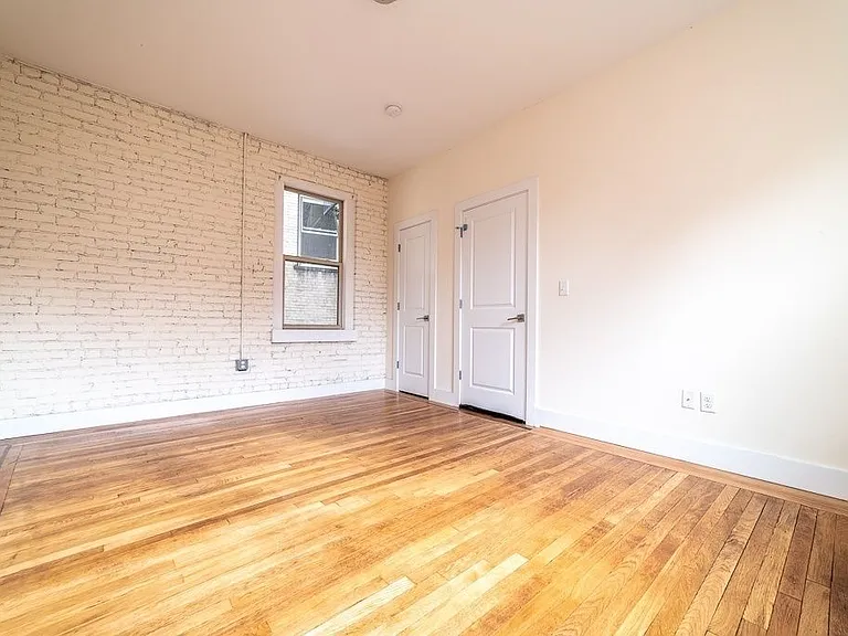 Magnolia Apartments — Photo 43