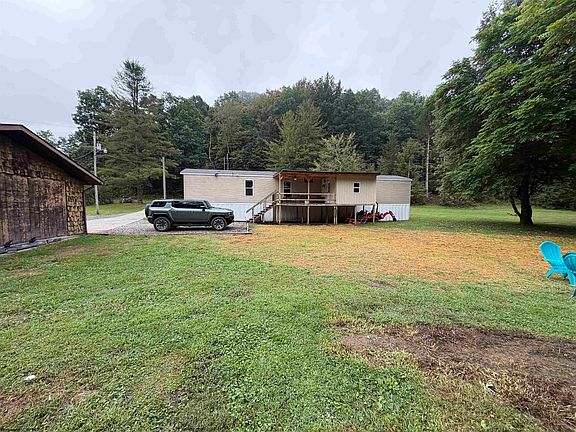 2nd image of 313 Pheasant Mountain Rd
