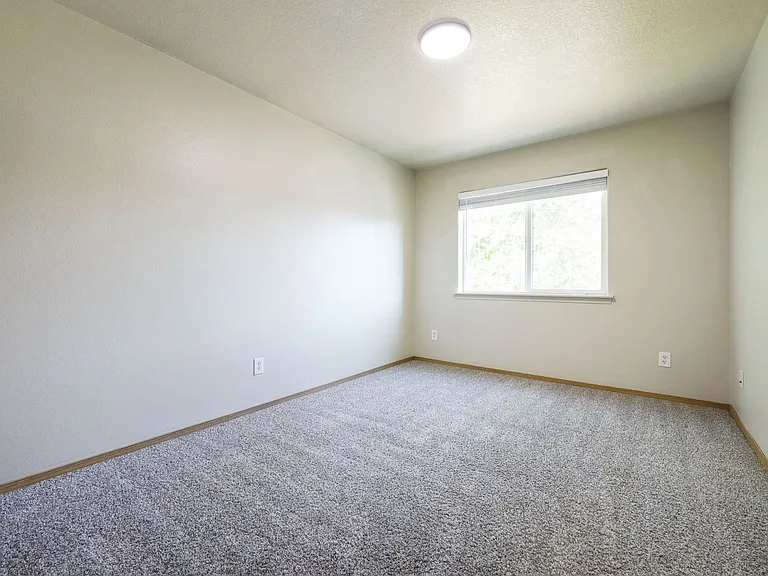 12564 SE Ramona St — Photo 29