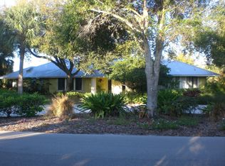 124 SE Wells Dr, Stuart, FL 34996