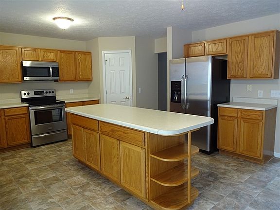 5th image of 3158 Crestwell Dr