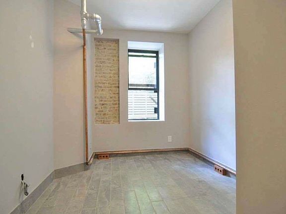 4th image of 125 Vermilyea Ave Basement 1