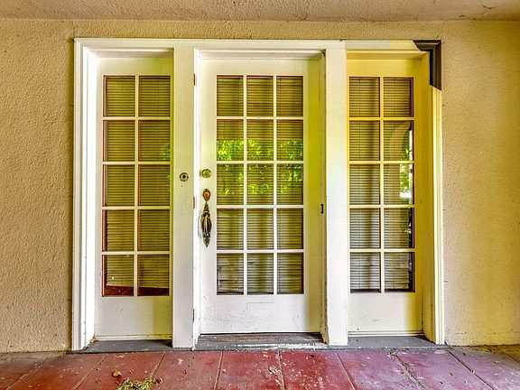 5th image of 1278 University Ave