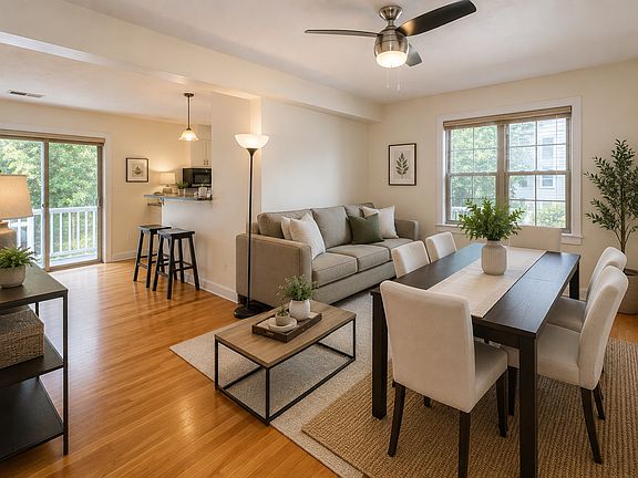 2nd image of 2779 Washington St #6