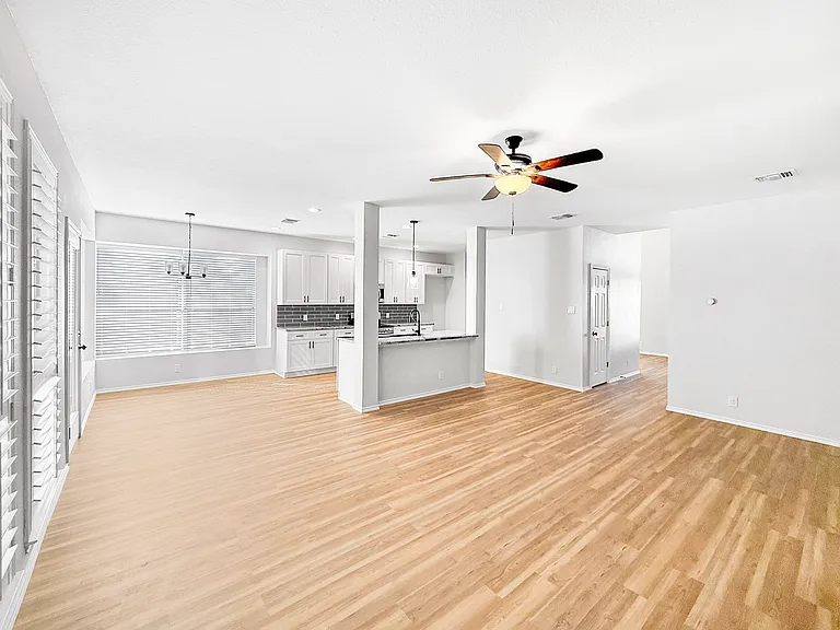 8906 Brae Ridge Dr — Photo 5