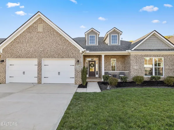 1716 Green Parrot Dr, Knoxville, TN 37922