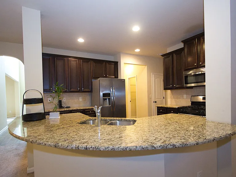 793 Kaitlyn Dr — Photo 16