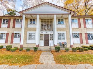 29281 Hayes Rd, Warren, MI 48088