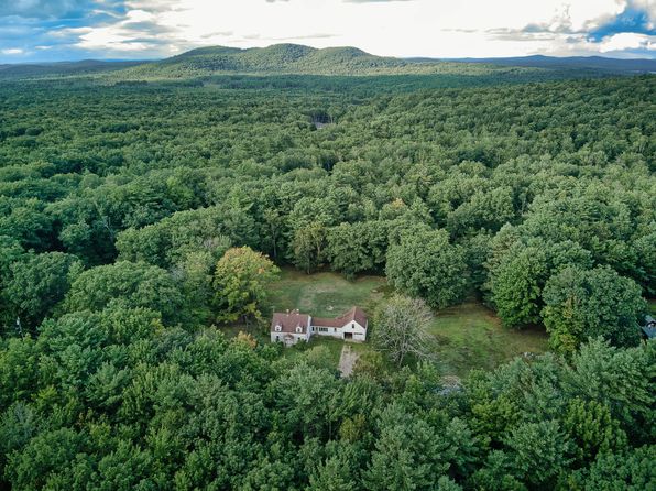 339 Long Hill Road, Sebago, ME 04029