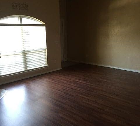 4th image of 1325 Teakwood Dr