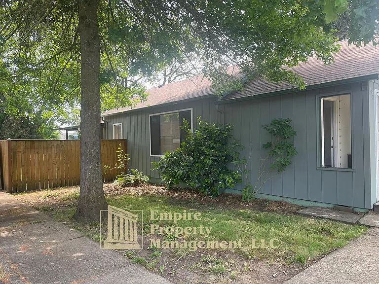 4950 Barger Dr — Photo 3