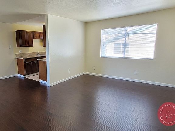 4th image of 4227 36th St APT 7