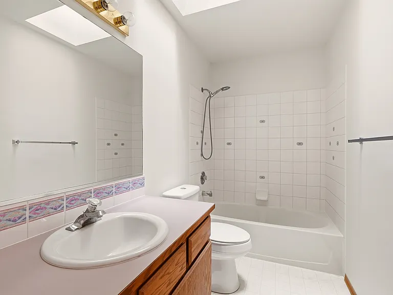 8821 N Pamela St — Photo 15