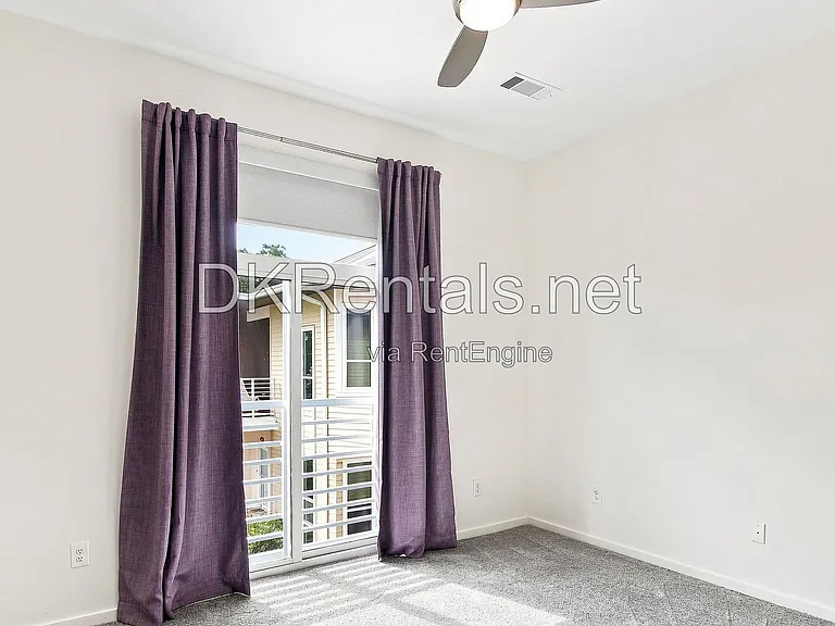 201 S Howard St SE #3 — Photo 8