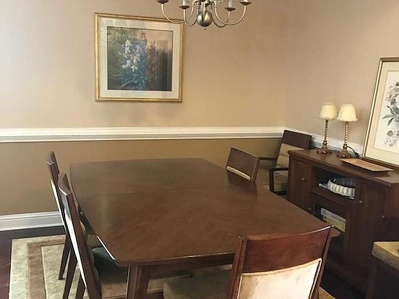 3rd image of 903 Haven Cir #903