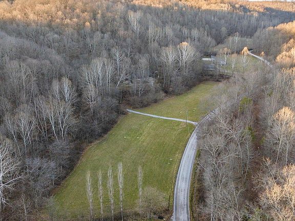3rd image of 31201 Claypool Hollow Rd