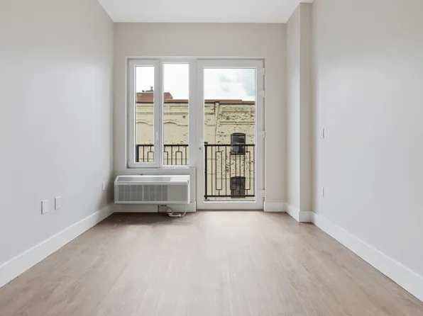 286 Rider Avenue image 3 of 12