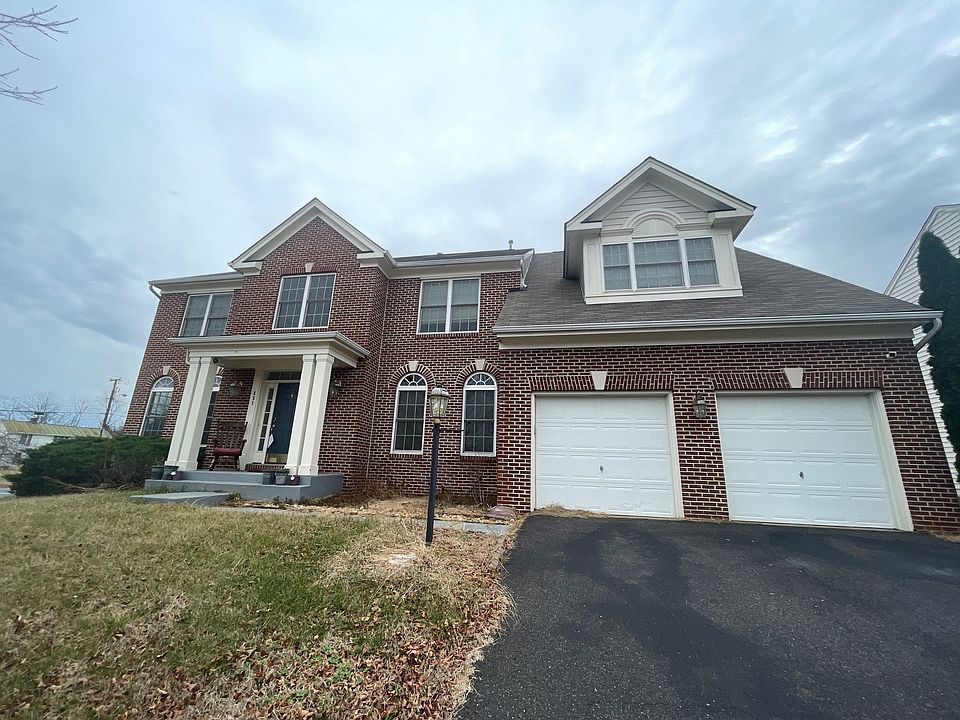 2nd image of 451 Blossom Tree Rd