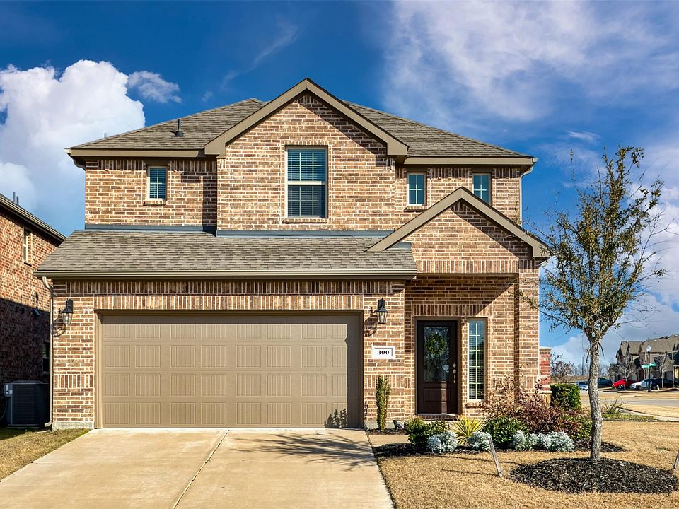 1st image of 300 Brazoria Ln