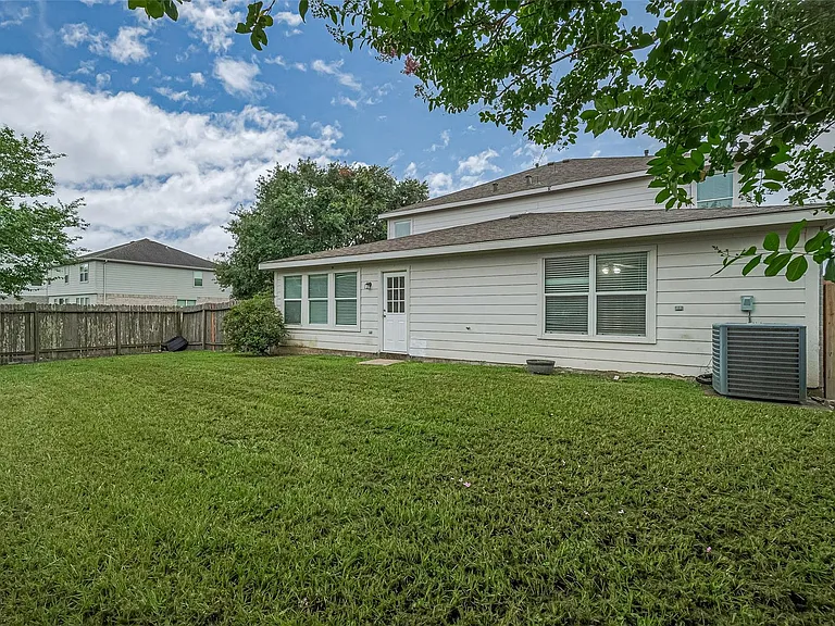 2123 Gable Hollow Ln — Photo 32