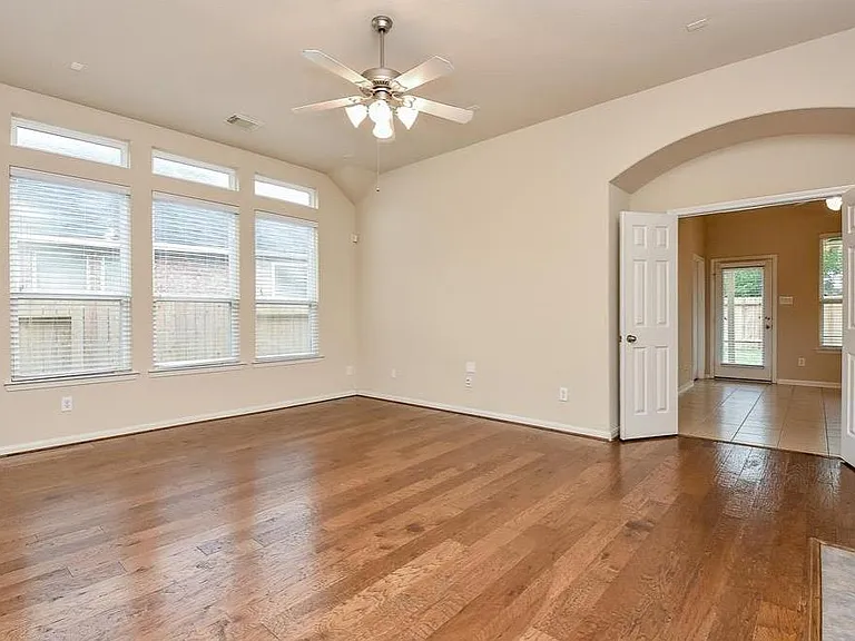 25307 Mallard Bay Ln — Photo 5