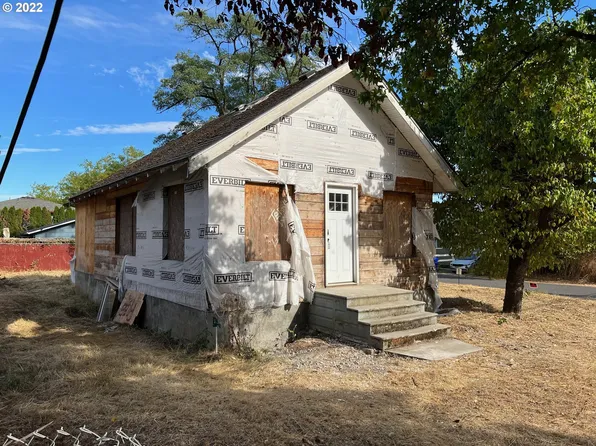 4852 SE 92nd Ave, Portland, OR 97266