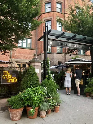 Rented by Compass | media 19