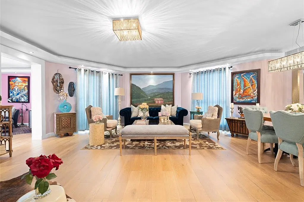 3 bed, 2.5 bath, $9,000 — Photo 3