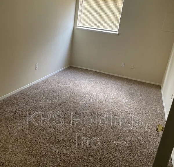 1229 Nelson St #A — Photo 3