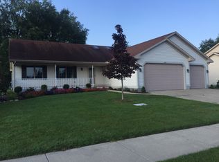 5845 Macmillan Way, Lansing, MI 48911