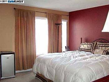 2nd image of 27712 Persimmon Dr