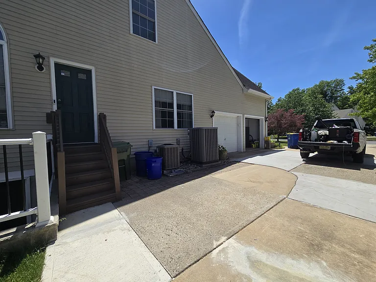 34 Margaret Dr — Photo 29