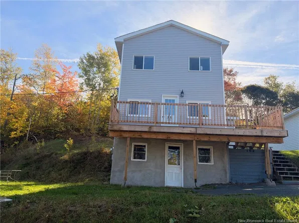 162 Ferguson St, Atholville, NB E3N 4T6